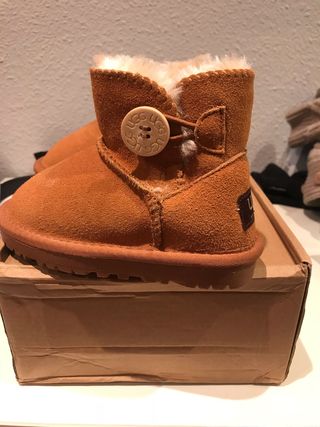 ugg niña