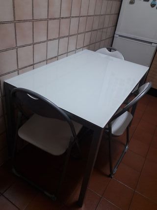 Mesa de Cocina de segunda mano en Barcelona en WALLAPOP Mesa de Cocina de segunda mano en Barcelona en WALLAPOP