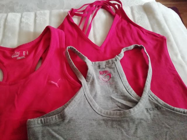 tres camisetas de deporte, las tres 5 €