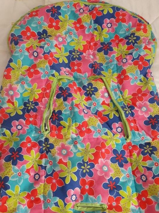 vendo funda para carro para jane muum.