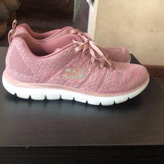 Una buena amiga Consejo Departamento Zapatillas Skechers de segunda mano en L'Hospitalet de Llobregat en WALLAPOP Una buena amiga Consejo Departamento Zapatillas Skechers de segunda mano en L'Hospitalet de Llobregat en WALLAPOP