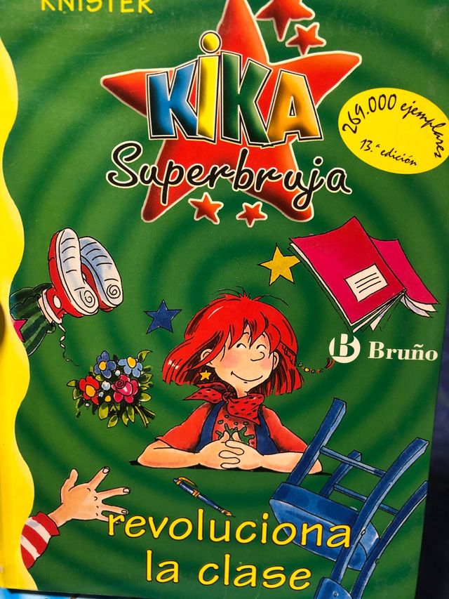 Varios libros de kika súper bruja