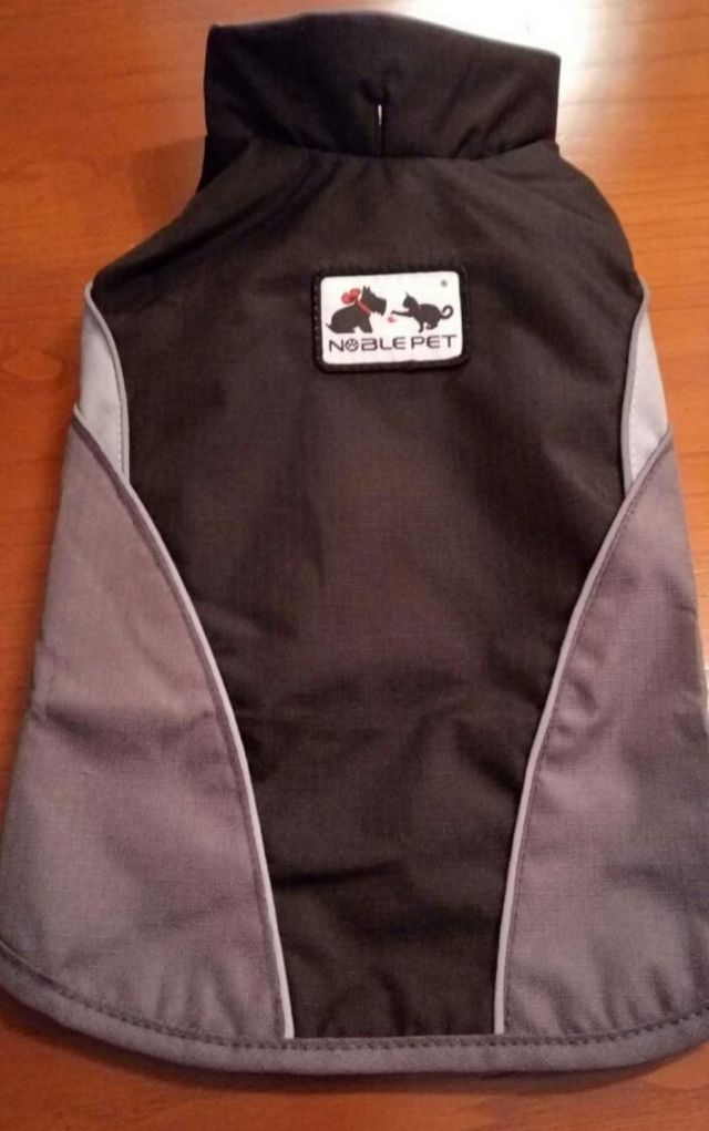 abrigo mascota impermeable