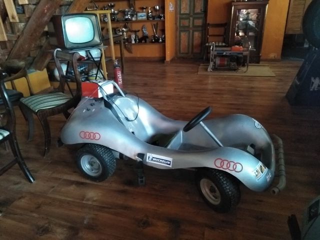 Cochecito eléctrico niños Audi Clásico-colección