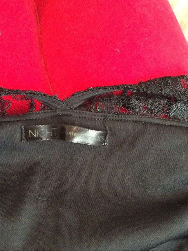 Vestido drapeado negro