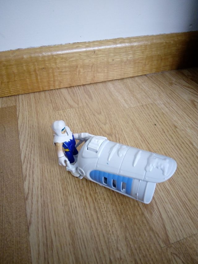 hombre de hielo, liga de la justicia