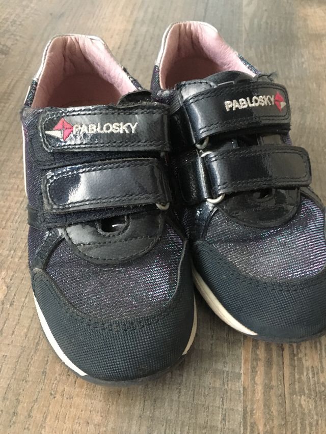 Zapatillas en perfecto estado niña