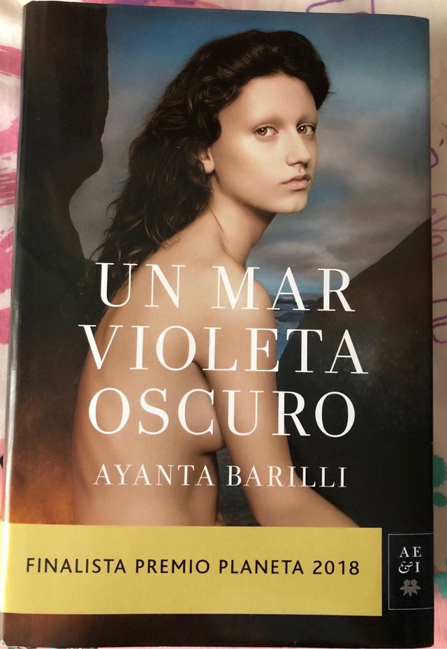 Un Mar Violeta Oscuro - Ayanta Barrilli