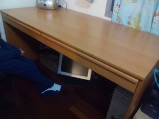 Mesa para oficina de segunda mano en WALLAPOP Mesa para oficina de segunda mano en WALLAPOP