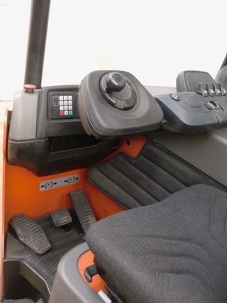 CARRETILLA RETRACTIL MARCA BT-TOYOTA 1.600 KG