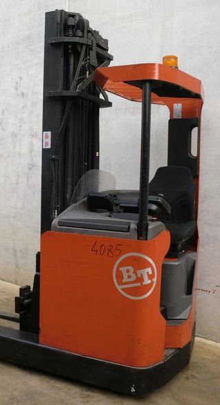 CARRETILLA RETRACTIL MARCA BT-TOYOTA 1.600 KG