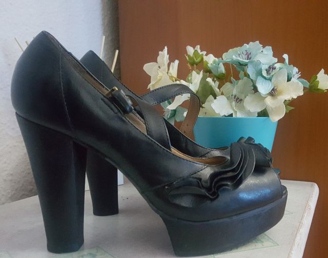 Zapatos negros piel 36
