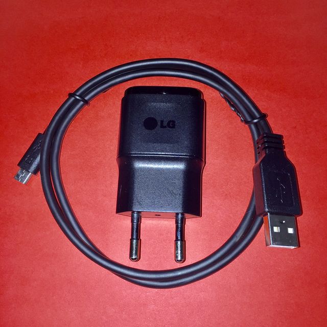 Cargador LG