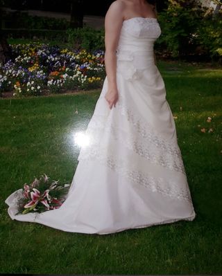 vestido de novia de segunda mano en la provincia de pontevedra en