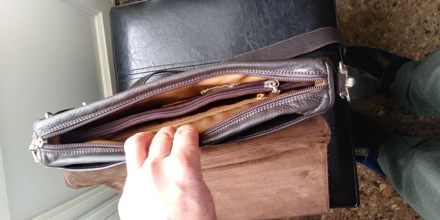 bandolera porta documentos