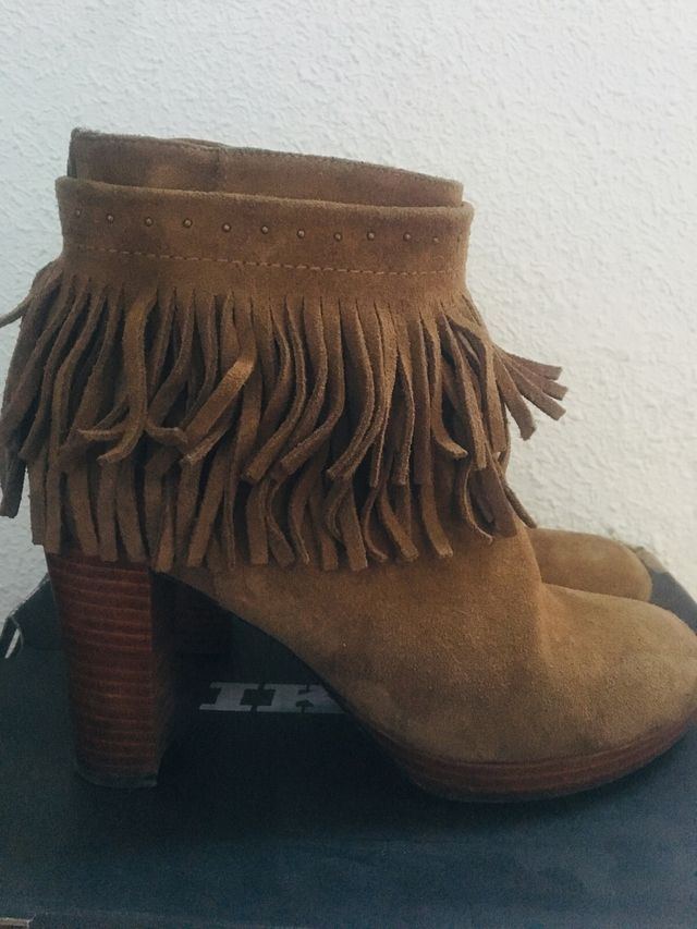 Botines flecos