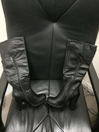 BOTAS ALTAS MUJER EVEN \u0026amp; ODD de segunda mano por 30 EUR en Sabadell en  WALLAPOP