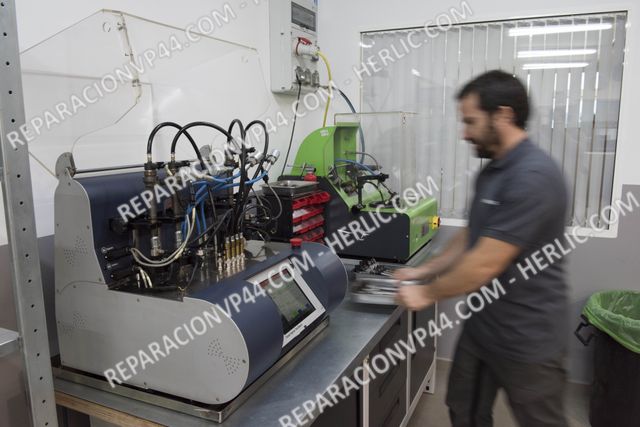 INYECTOR PIEZO 0445117022 3. 0 TDI AUDI A4 A5 A