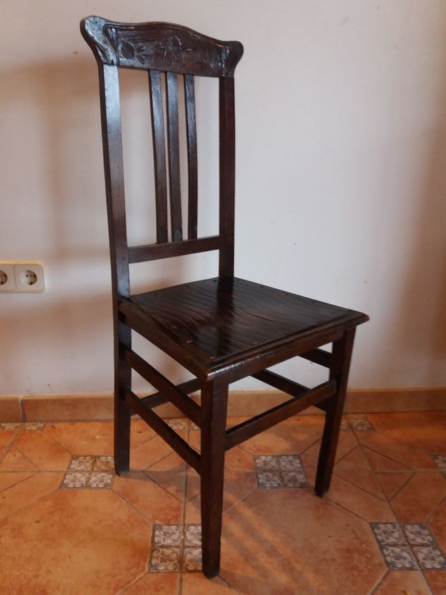 SILLA ANTIGUA