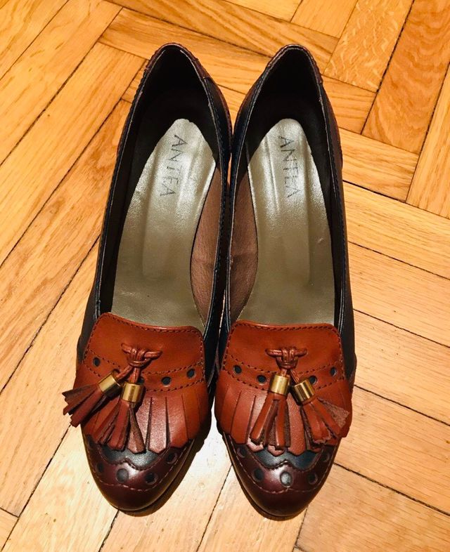 Zapatos mujer nuevos con tacón talla 39Corte I.