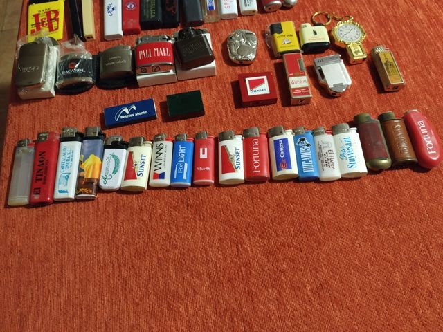 Colección de mecheros.
