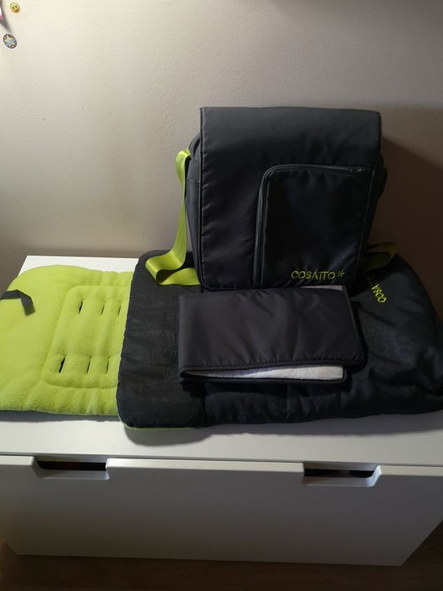 Saco silla, bolsa y cambiador de Cosatto.