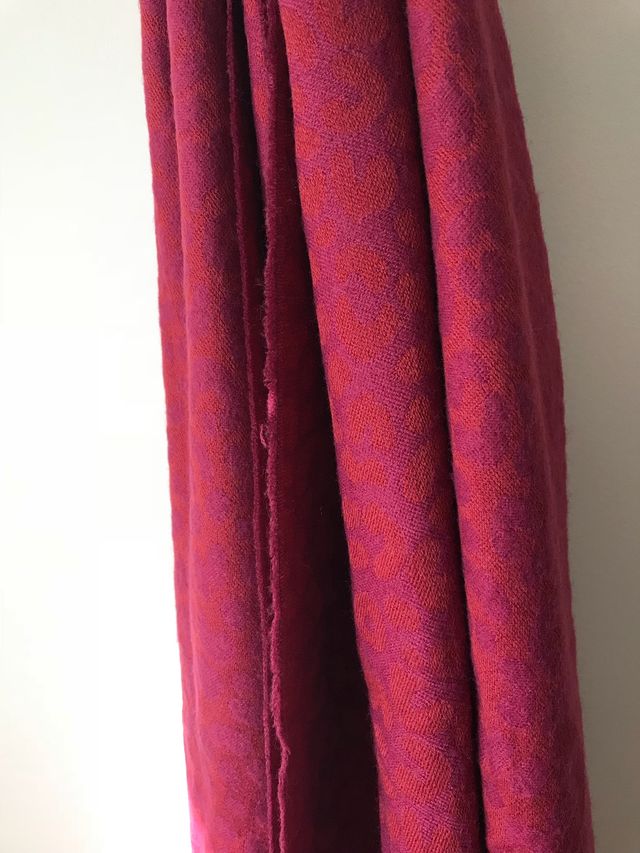 Fular animal print  granate - sin estrenar