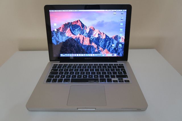 Macbook Pro 13" Intel Core i7 SSD
