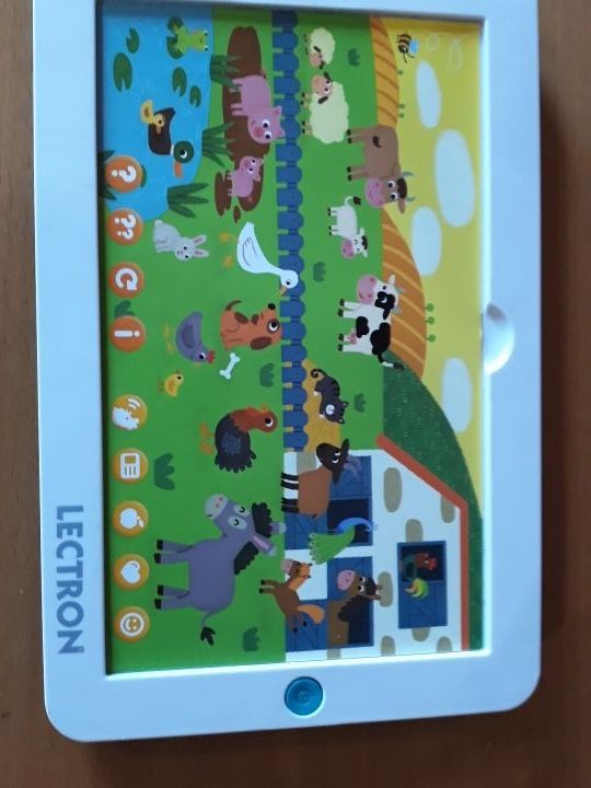 tablet táctil que enseña sonidos animales