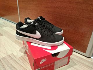 Zapatillas bambas Nike Court Royale negras 38 de segunda mano por 45 EUR en  Vilafranca del Penedès en WALLAPOP