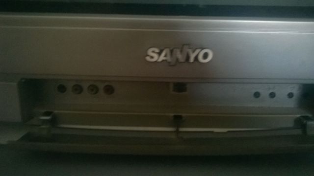 TELEVISIÓN SANYO 28"