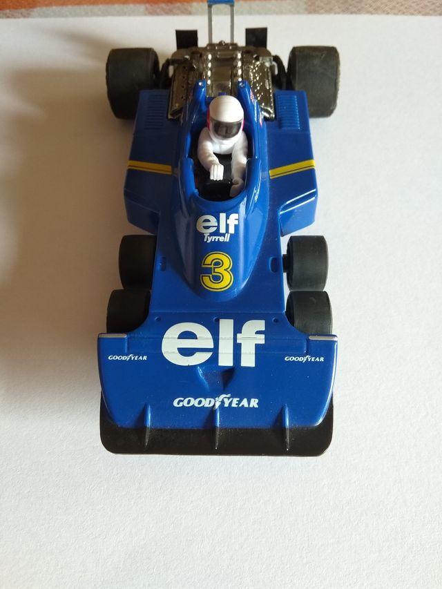 COCHE SCALEXTRIC TYRRELL P34