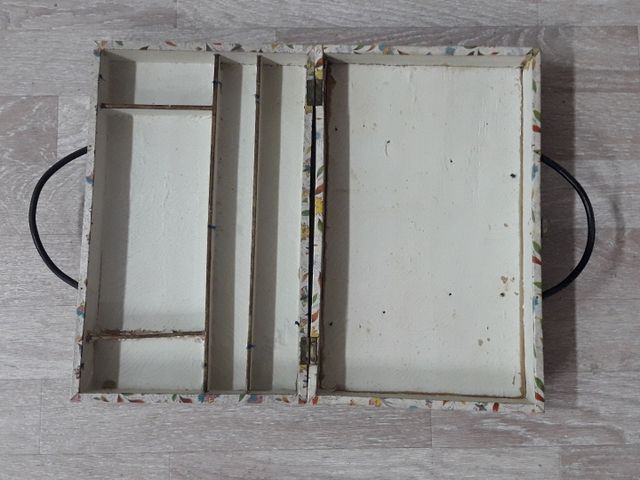 Antiguo canvas plumier niña con 2 cajas de colores