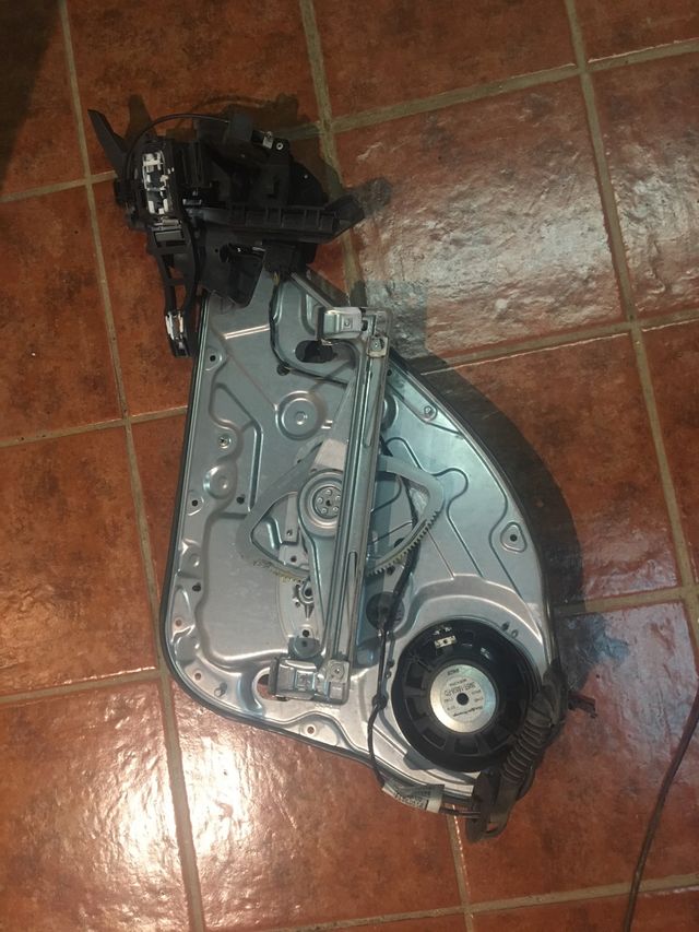 Elevalunas electrico Ford Kuga