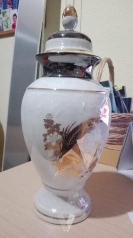 JARRÓN CLÁSICO de porcelana