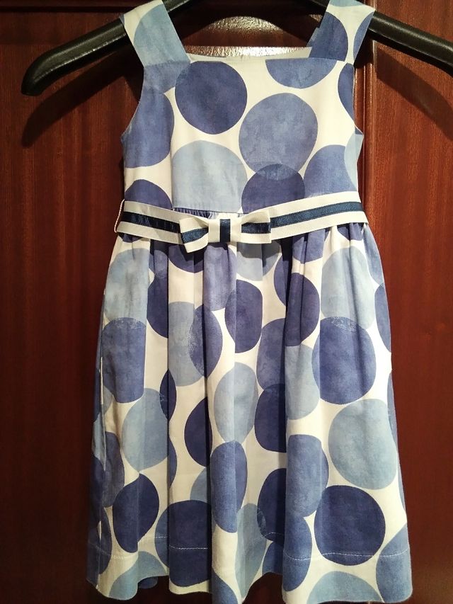 Vestido de niña Mayoral.