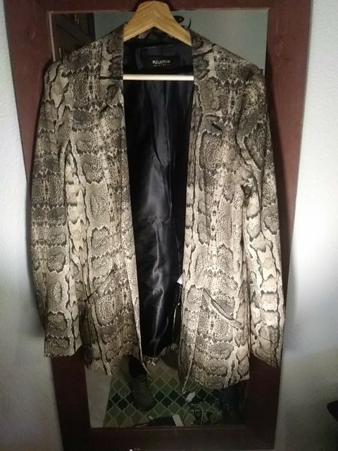 BLAZER SERPIENTE PULL AND BEAR MUJER