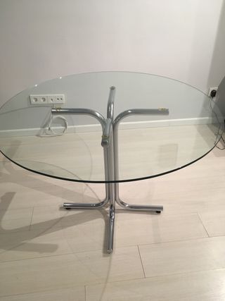 Mesa comedor redonda de segunda mano en Madrid en WALLAPOP Mesa comedor redonda de segunda mano en Madrid en WALLAPOP