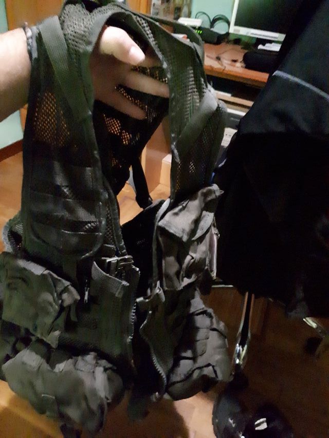chaleco y rodilleras airsoft