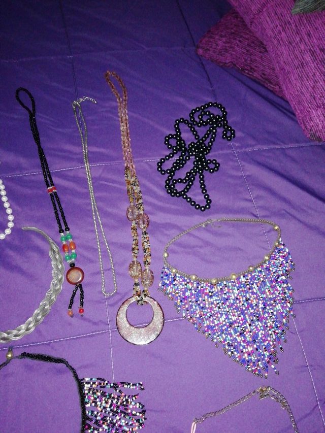 COLLARES VARIADOS