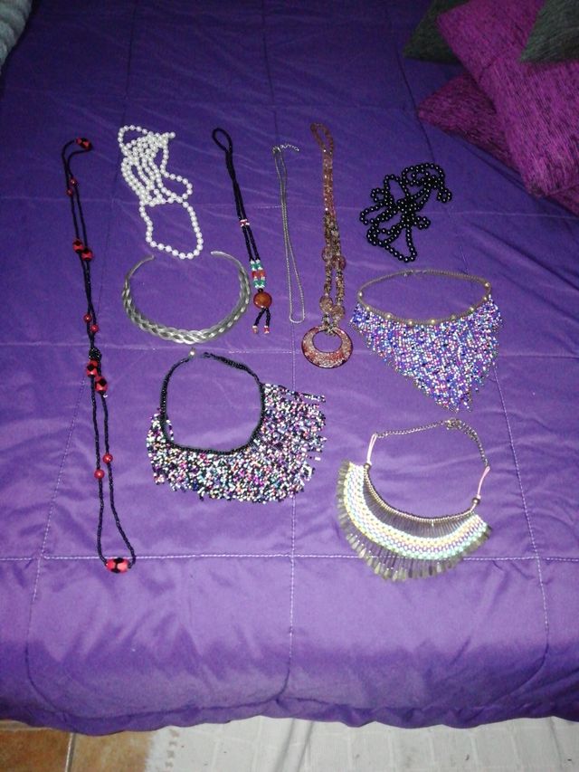 COLLARES VARIADOS
