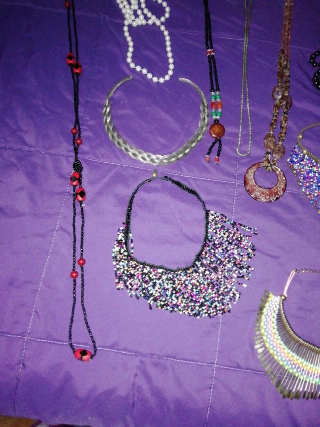 COLLARES VARIADOS