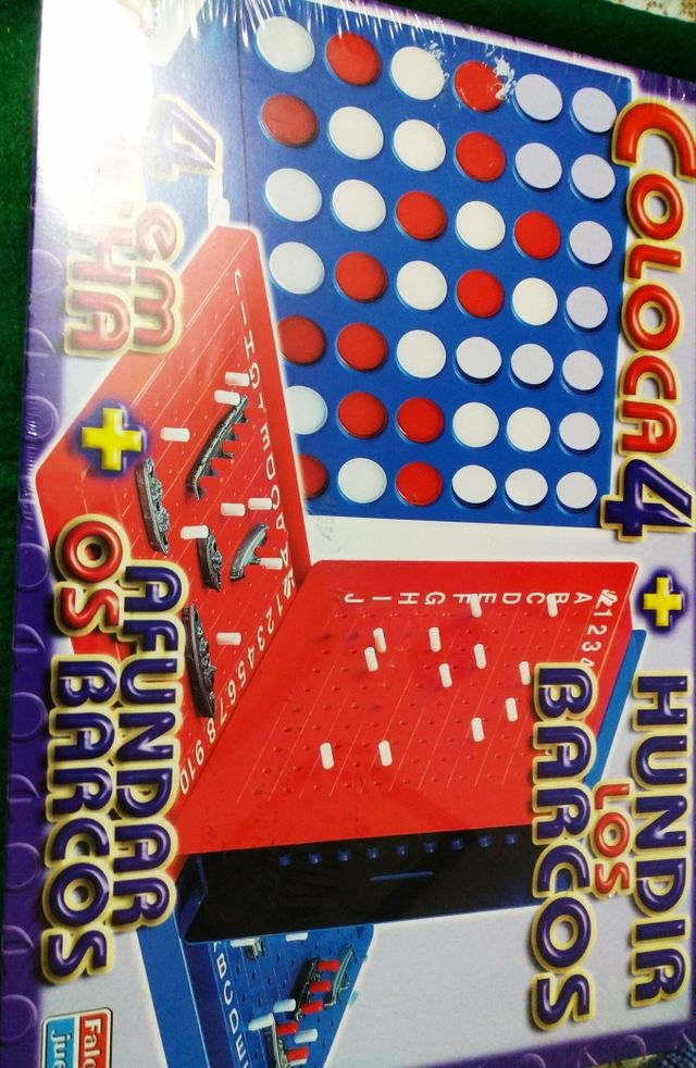 Juego de mesa nuevo Coloca 4 + Hundir los barcos