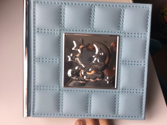 Álbum celeste y plata. Sin estrenar