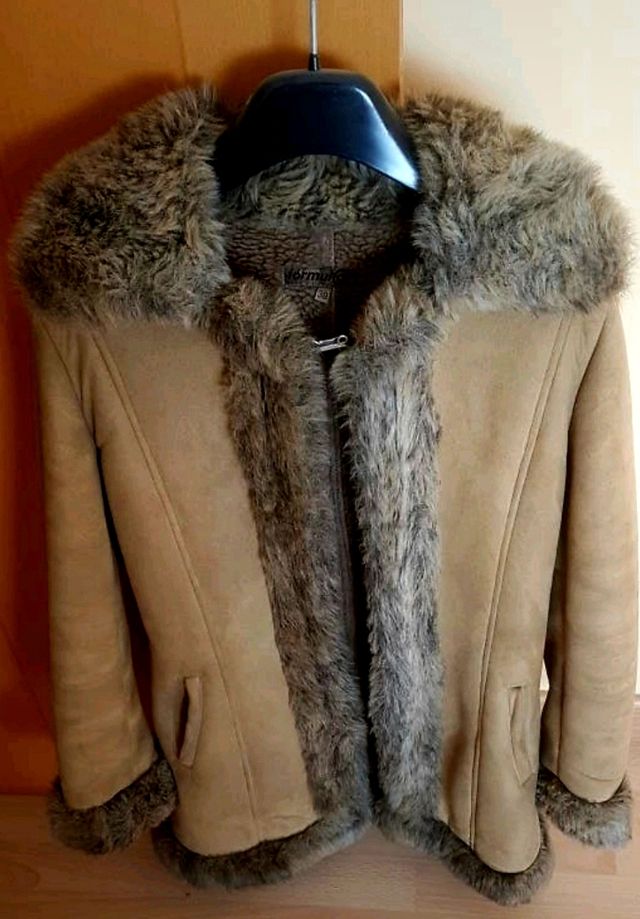 Abrigo invierno color marrón