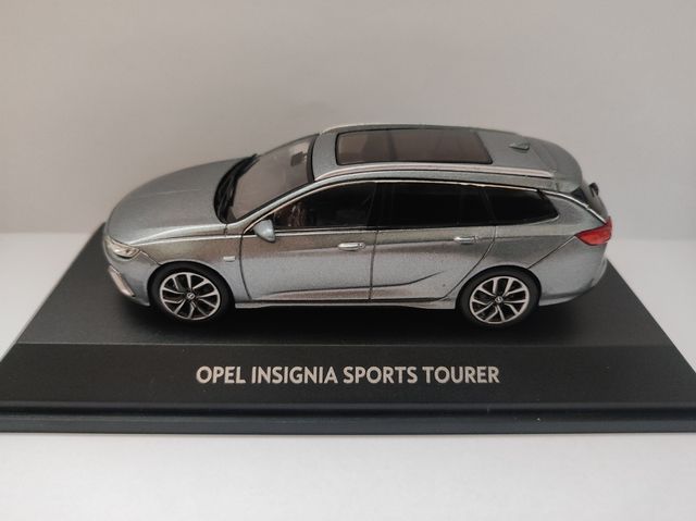opel insignia gsi sports tourer escala 1:43 iscale