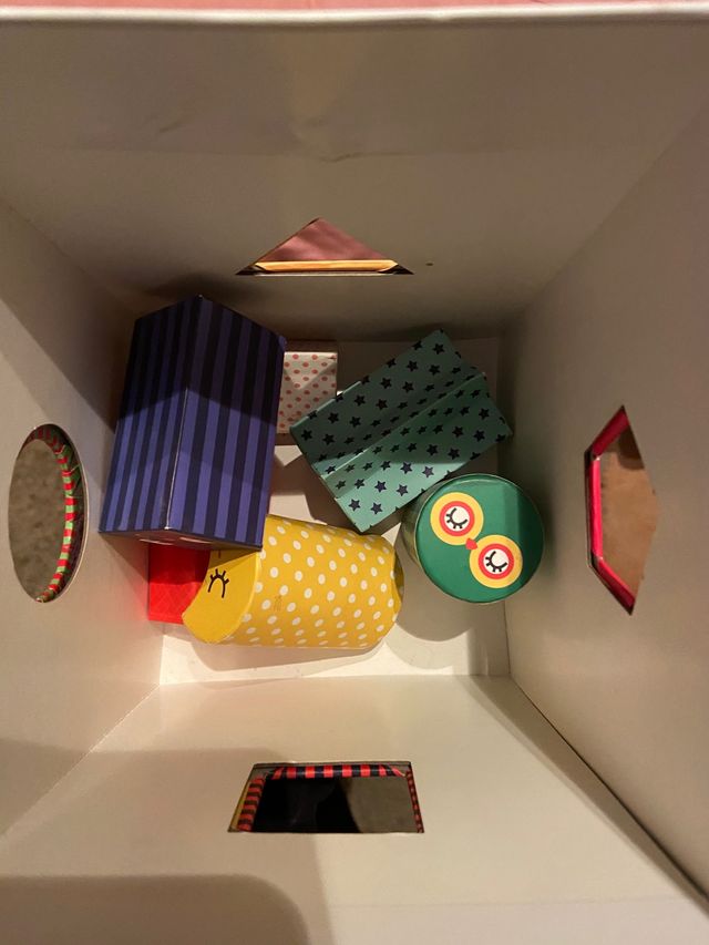 Juguete encajar formas y texturas EUREKAKIDS