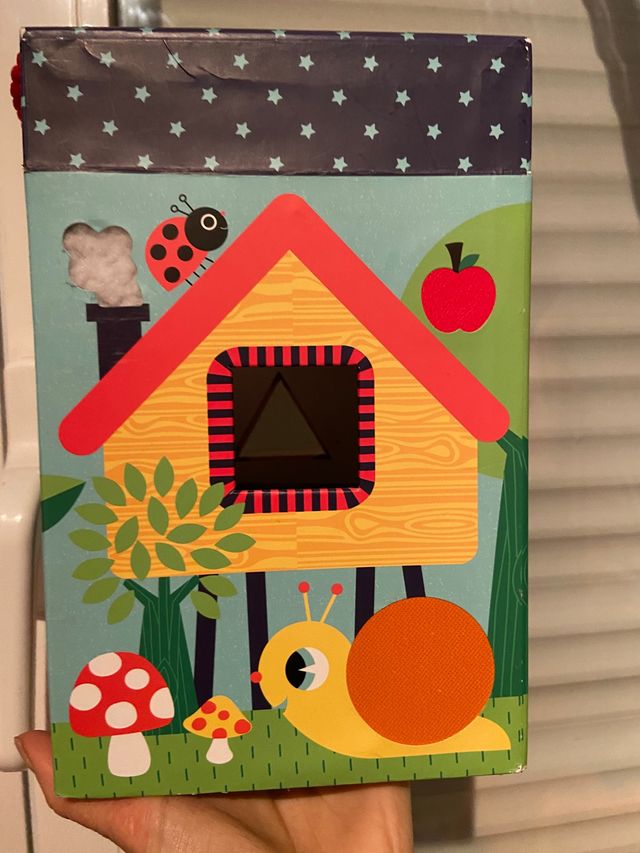 Juguete encajar formas y texturas EUREKAKIDS