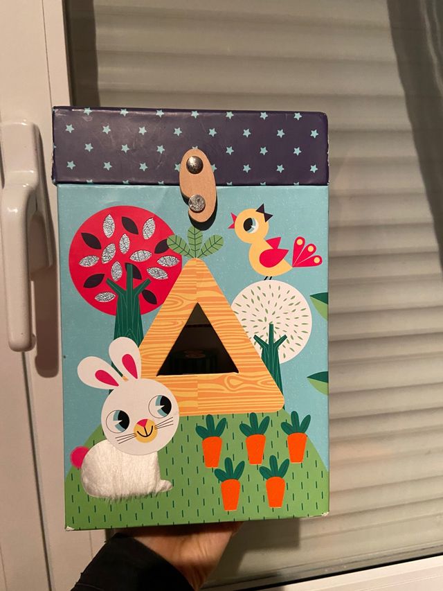 Juguete encajar formas y texturas EUREKAKIDS