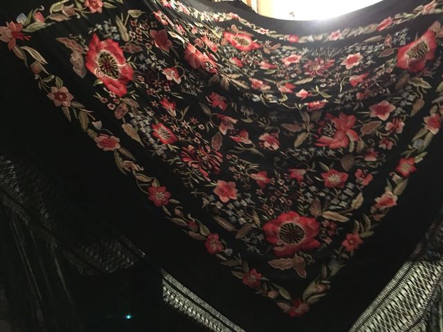 Mantón manila auténtico